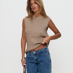 NWT Princess Polly Jessabell Rib Sleeveless Sweater Size L/XL Mocha